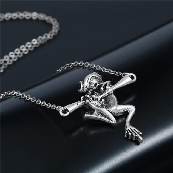 Hanging Frog Necklace Set Silver Tree Ring Frog Necklaces Set Pendant Ring - Picture 2 of 8